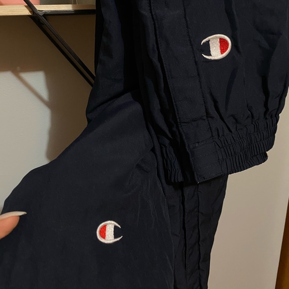 Champion track pants can be open by the sides/legs - Picture 2 of 4